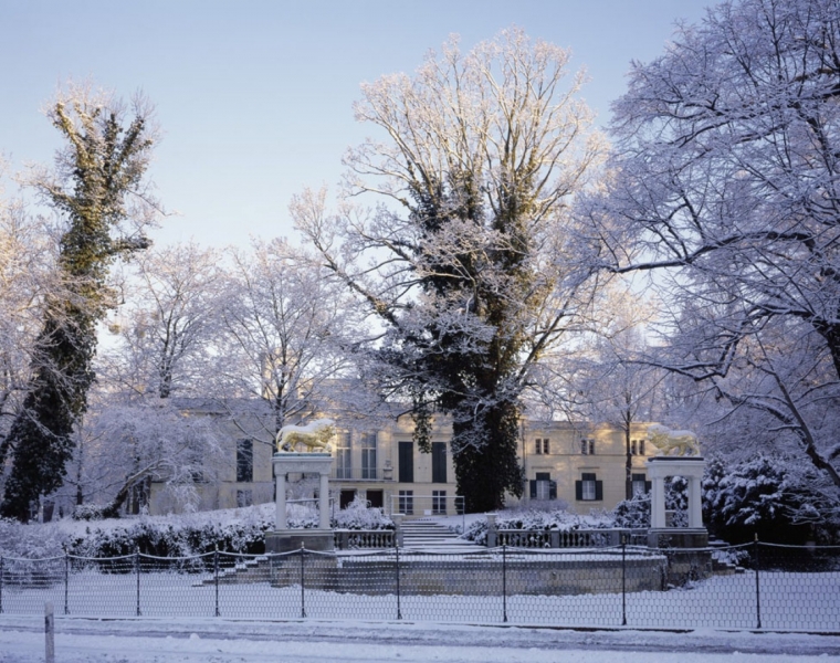 Berlin-Schloss-Glienicke_Foto-SPSG-Hans-Bach.jpg