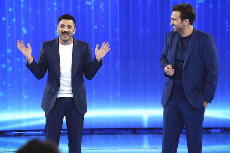 tv-show-amici-2021---immagini-4-foto_scena_PIO_e_AMEDEO.jpg