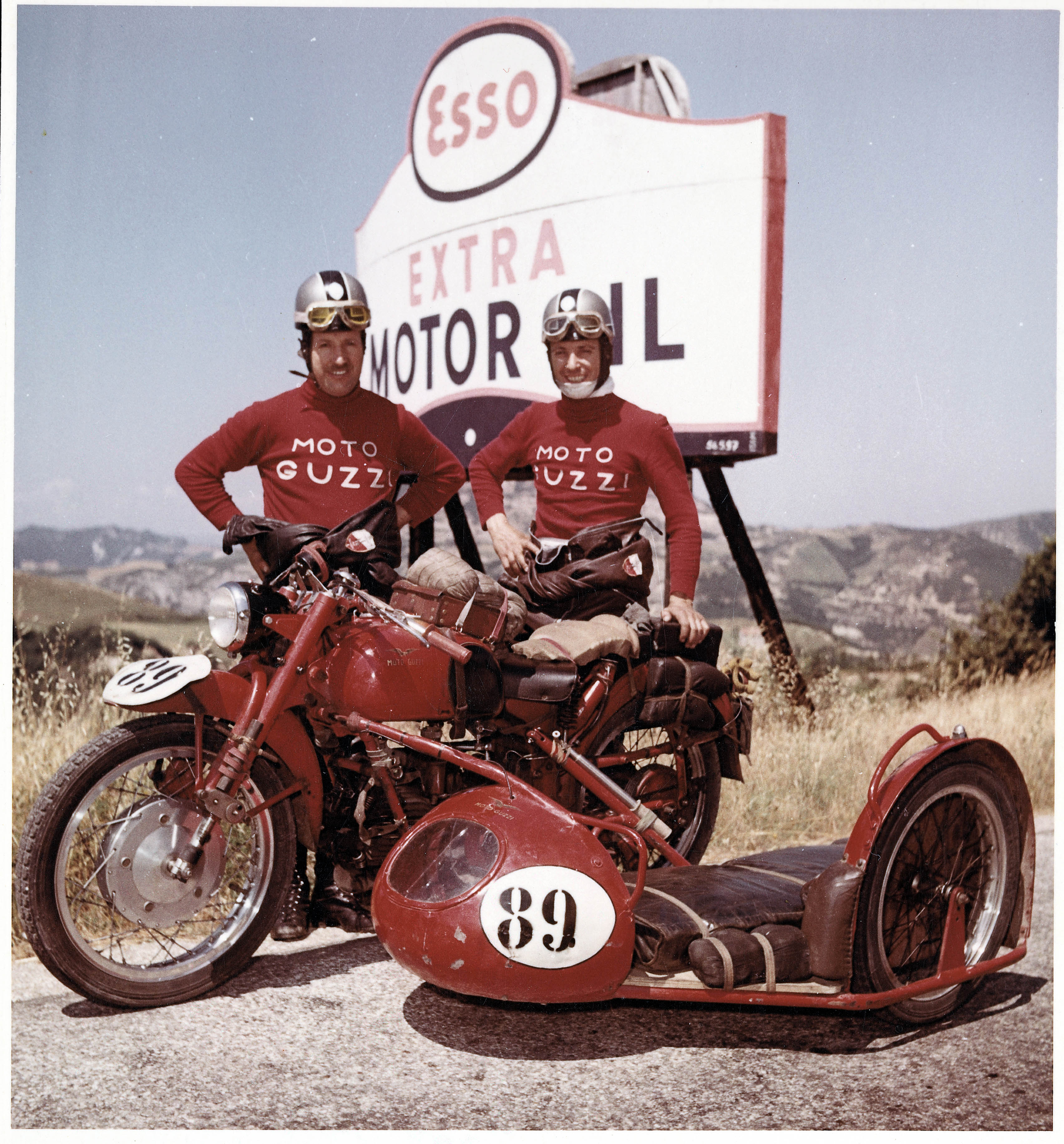 auto-d'epoca-e-moto-all'asta-MOTO_GUZZI_-_Milano-Taranto_(1953).jpg