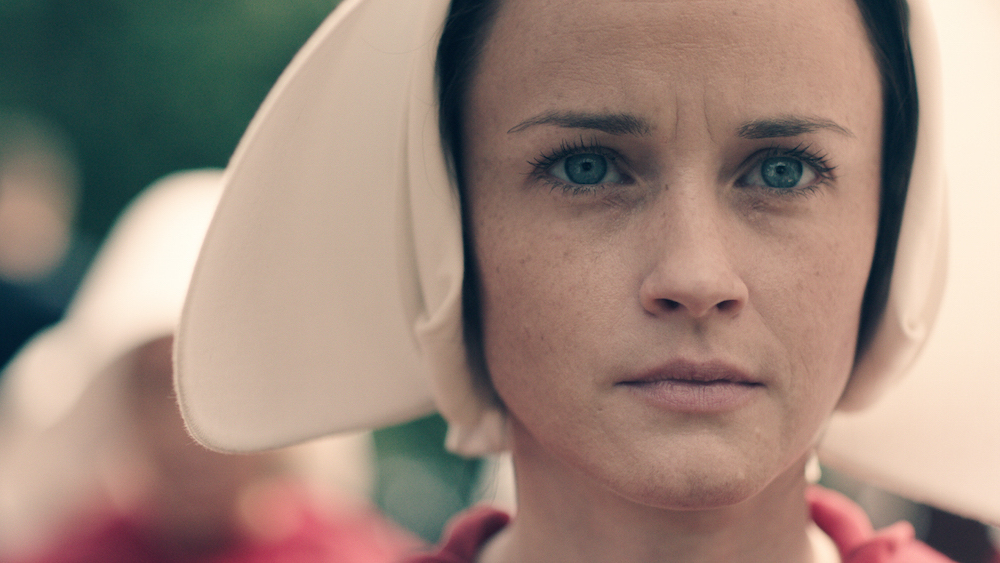 serie-tv-the-handmaid-s-tale-immagini-Alexis_Bledel22.jpg