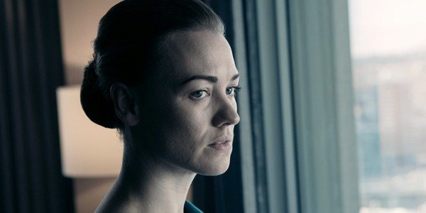 serie-tv-the-handmaid-s-tale-immagini-yvonne_strahovski.jpeg