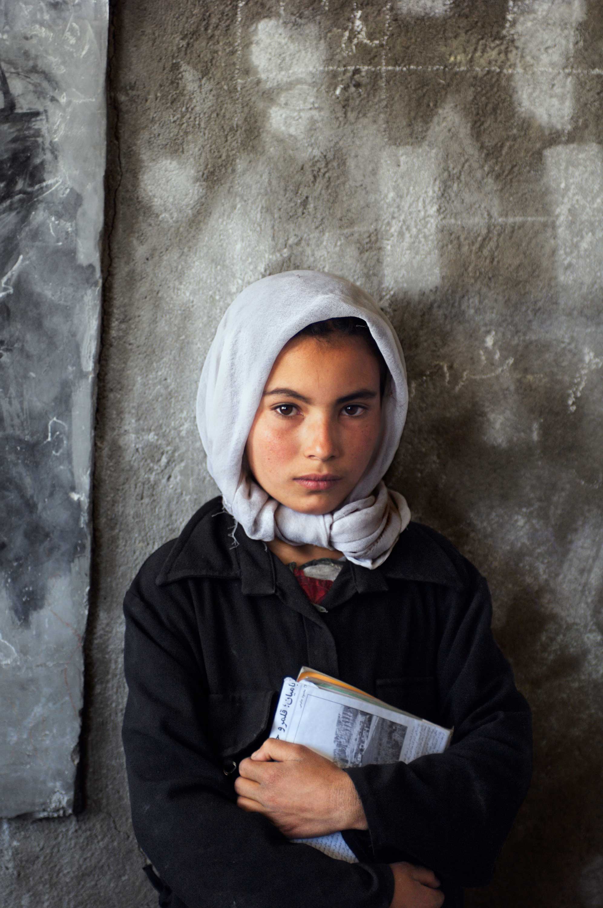 mostra-bari---steve-mccurry--leggere---immagini-_Teatro_Margherita_leggere_mostra_steve_mccurry_(8).jpg