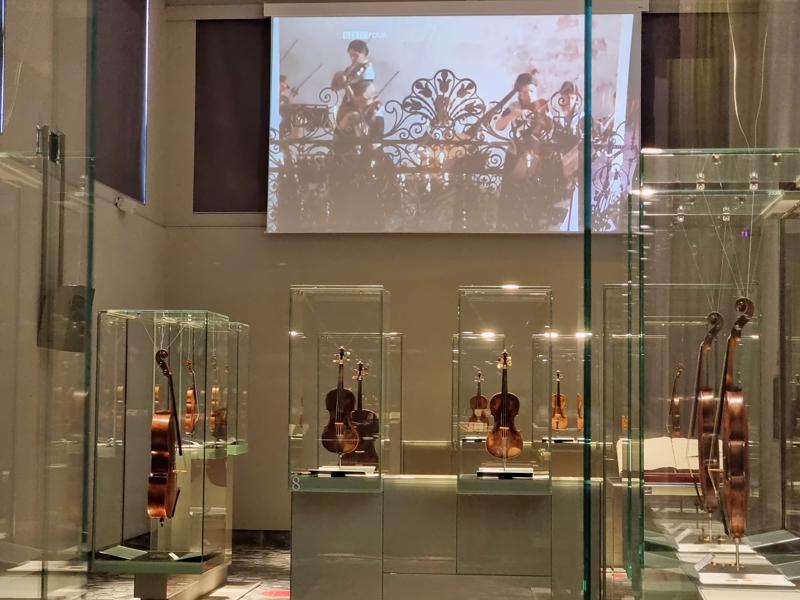 mostra-cremona---i-violini-di-vivaldi-e-le-figlie-di-choro---immagini-mostra-cremona---i-violini-di-vivaldi-e-le-figlie-di-choro---immagini_(3).jpg