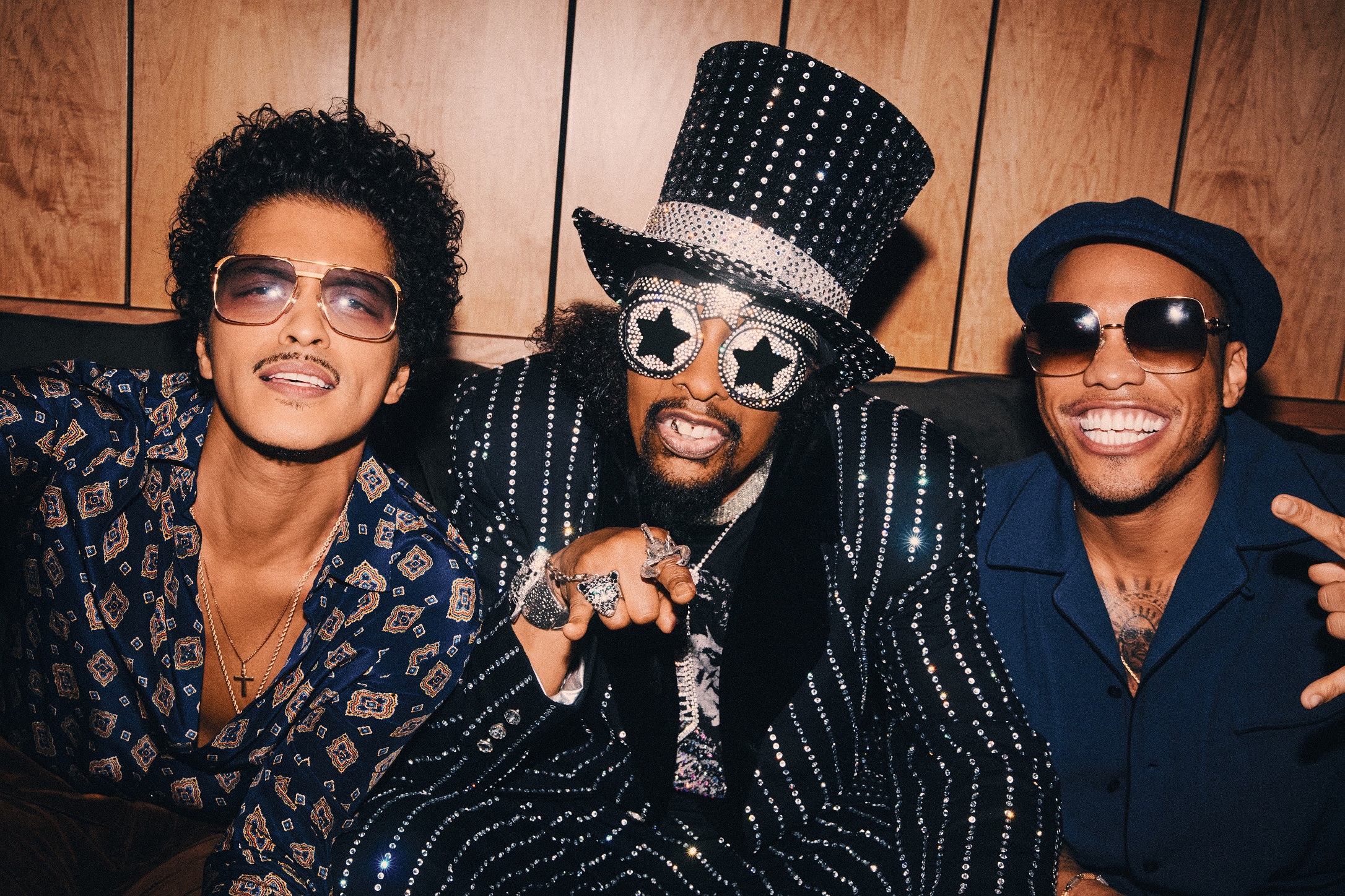 bruno-mars-album-e-tour---immagini-Silk_Sonic_with_Bootsy_-_RID.jpg