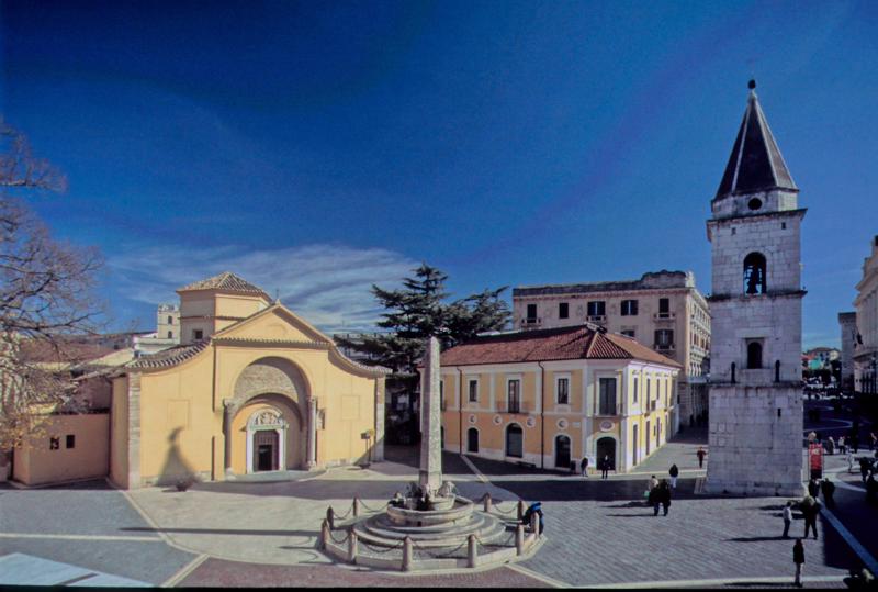 mostra--foggia---longobardi-in-italia---immagini-Benevento_Santa_Sofia.jpg