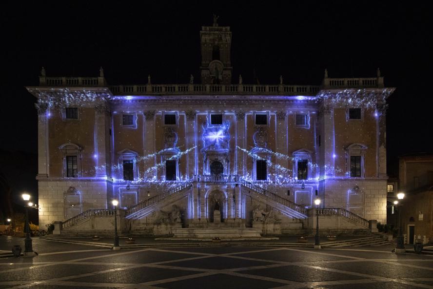 mostra-roma---videomapping-piazza-navona-e-campidoglio---immagini-PROIEZIONI_PIAZZA_CAMPIDOGLIO_(4).JPG