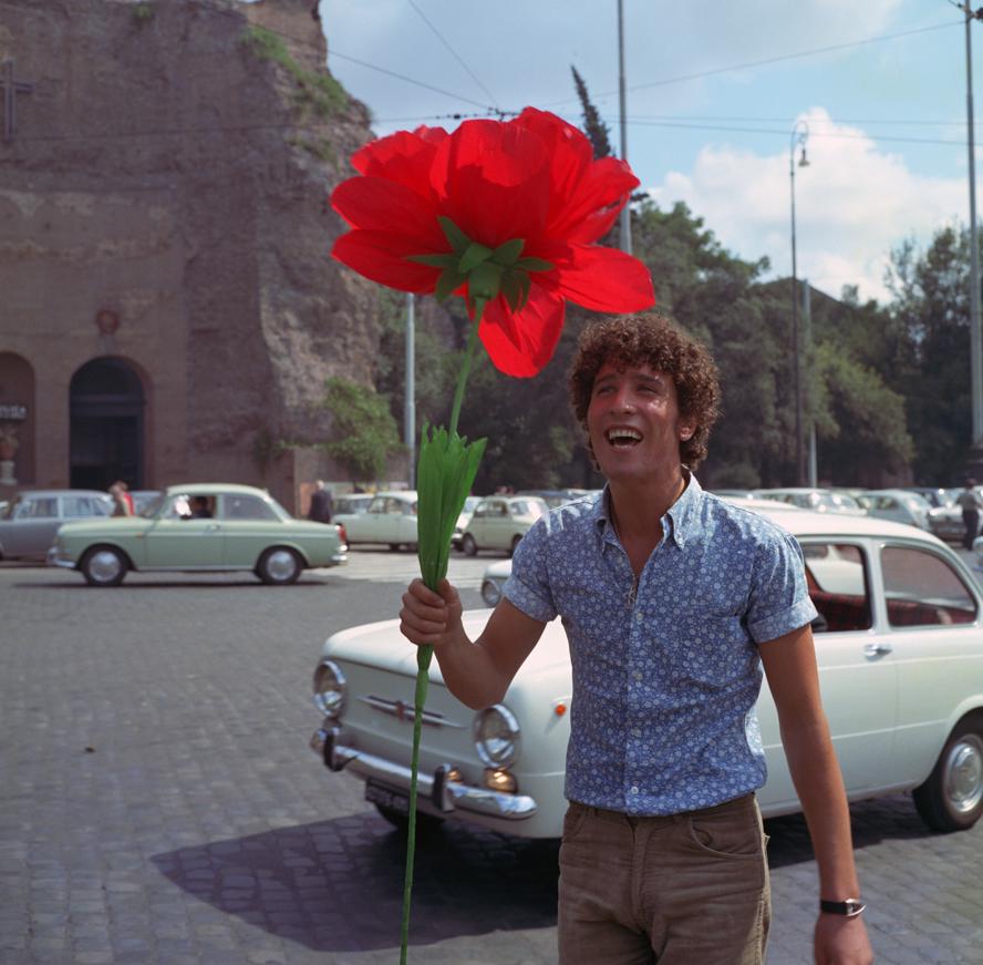 pierpaolo-pasolini-film---immagini-20268_-_09_-_AMORE_E_RABBIA_-_EP._LA_SEQUENZA_DEL_FIORE_DI_CARTA_-_1969_NR.jpg