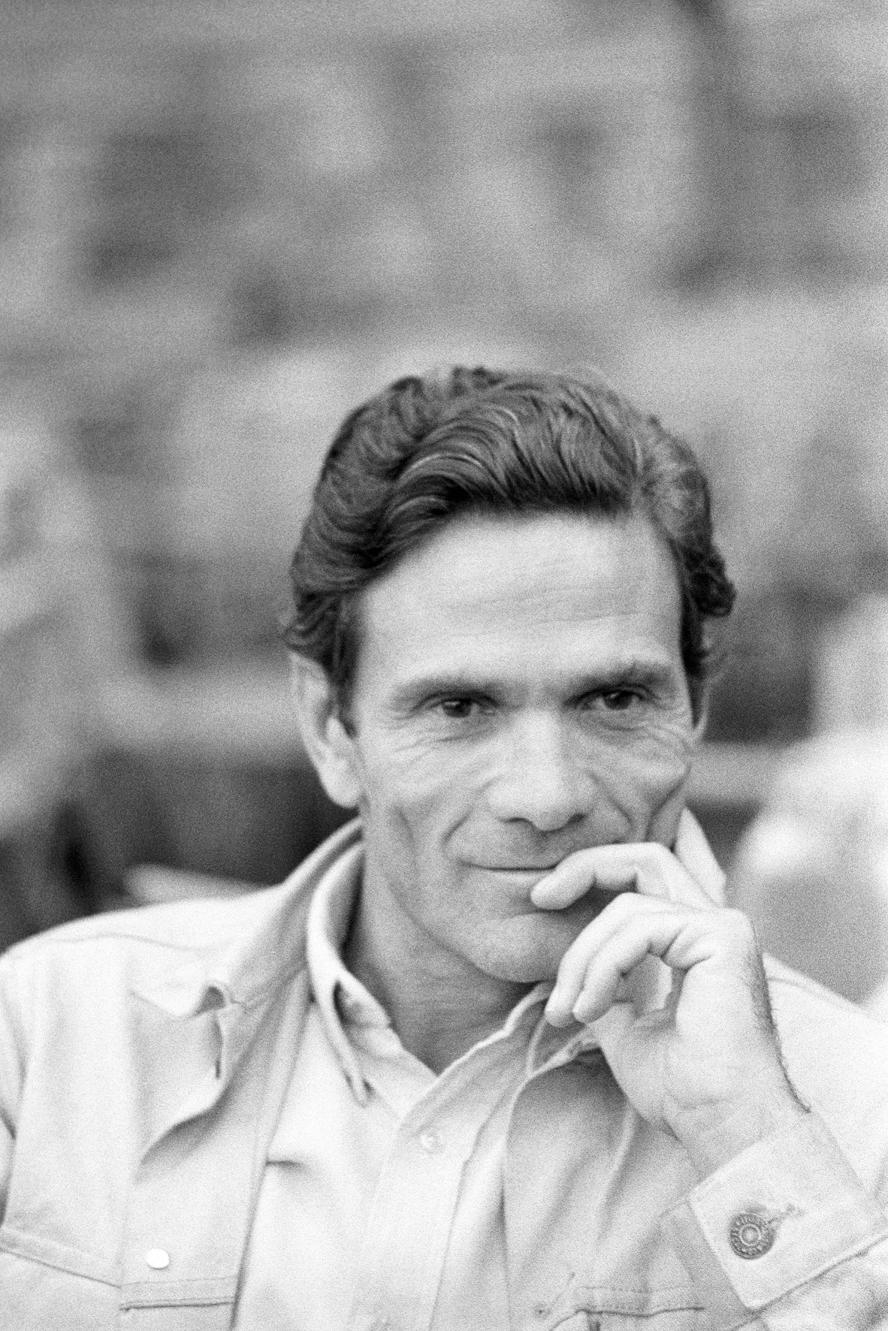 pierpaolo-pasolini-film---immagini-20268_-_19_-_AMORE_E_RABBIA_ep._LA_SEQUENZA_DEL_FIORE_DI_CARTA_-_PASOLINI_-_1969_NR_copyright_Reporters_Associati_&_Archivi.jpg