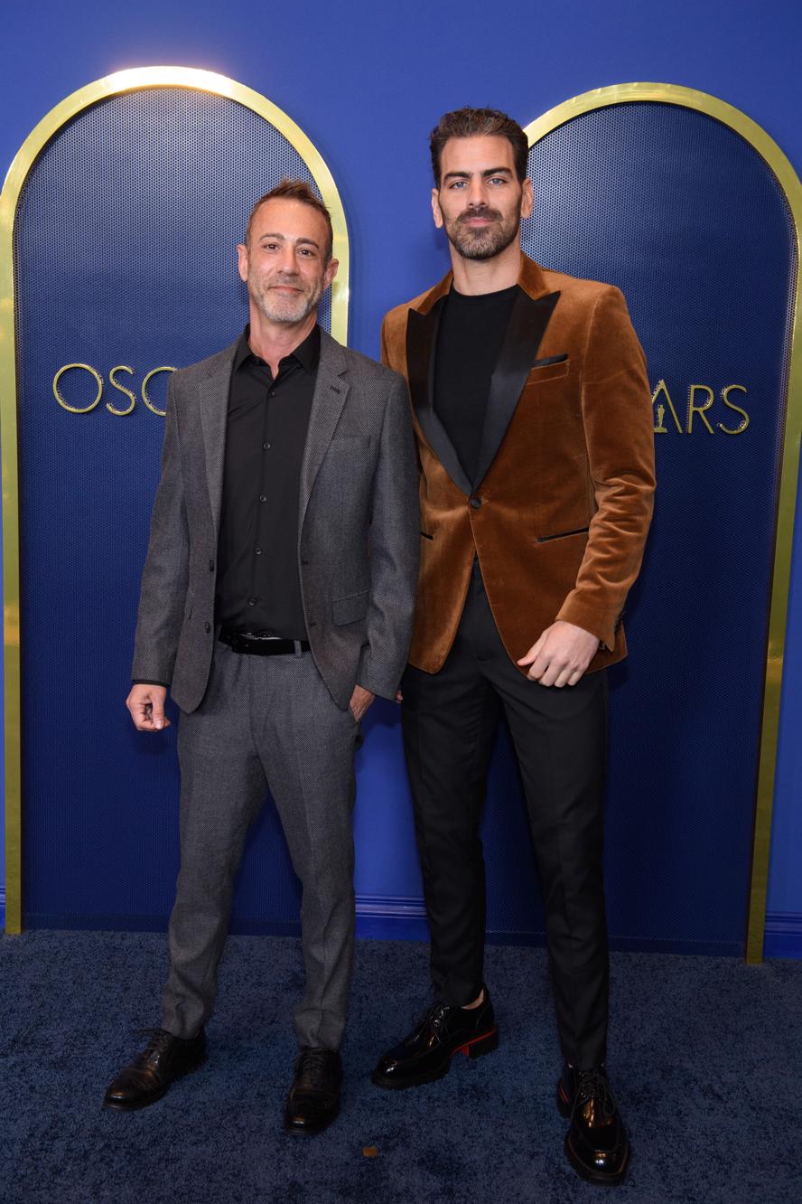 academy-awards---oscars-2022---immagini-94th_Oscars®_nominee_Matt_Ogens_and_guest_Nyle_DiMarco.jpg