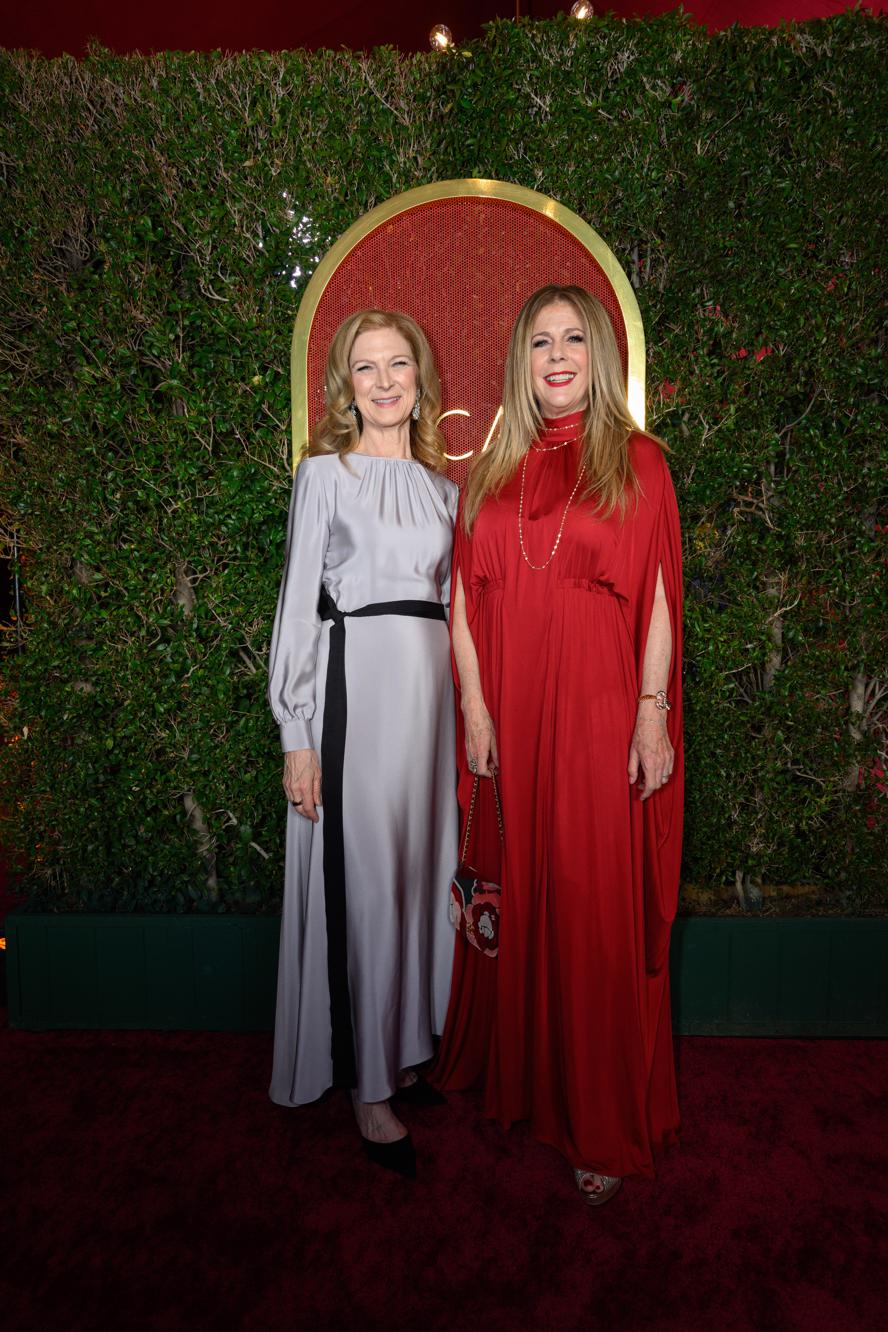 academy-awards---oscars-2022---immagini-Academy_CEO_Dawn_Hudson_(R)_and_Academy_Governor_Rita_Wilson_at_The_2022_Governors_Awards_in_The_Ray_Dolby_Ballroom_on_Friday,_March_25,_2022_at_Ovation_Hollywood,_CA..jpg