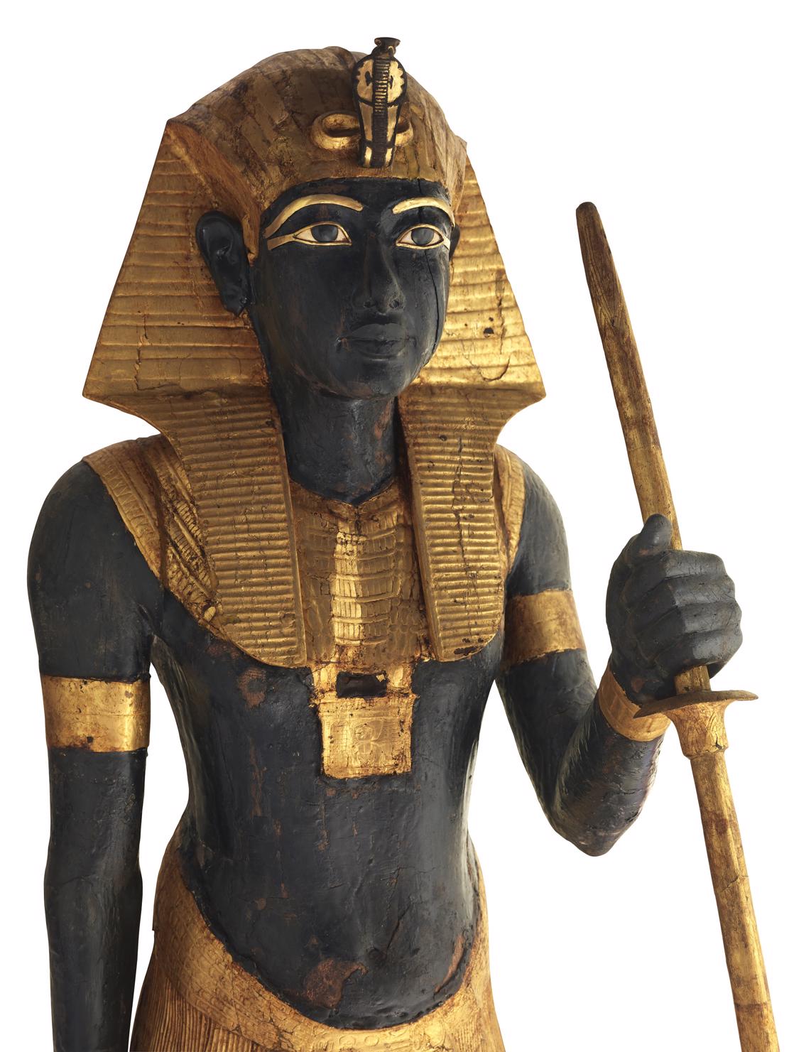 tutankhamon---immagini-Wooden_Guardian_Statue_of_the_Ka_of_the_King_Wearing_the_Nemes_Headcloth_CARTER_┬®Laboratoriorosso_Productions.jpeg