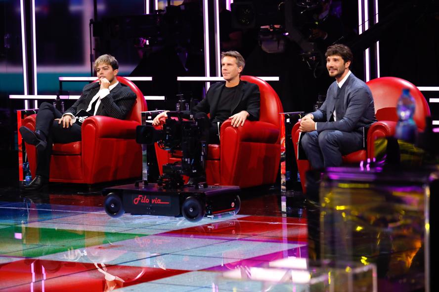 tv-show-amici-2021-2022---immagini-concorrenti-vincitore-streaming-mediasetplay-GIURIA_01.JPG