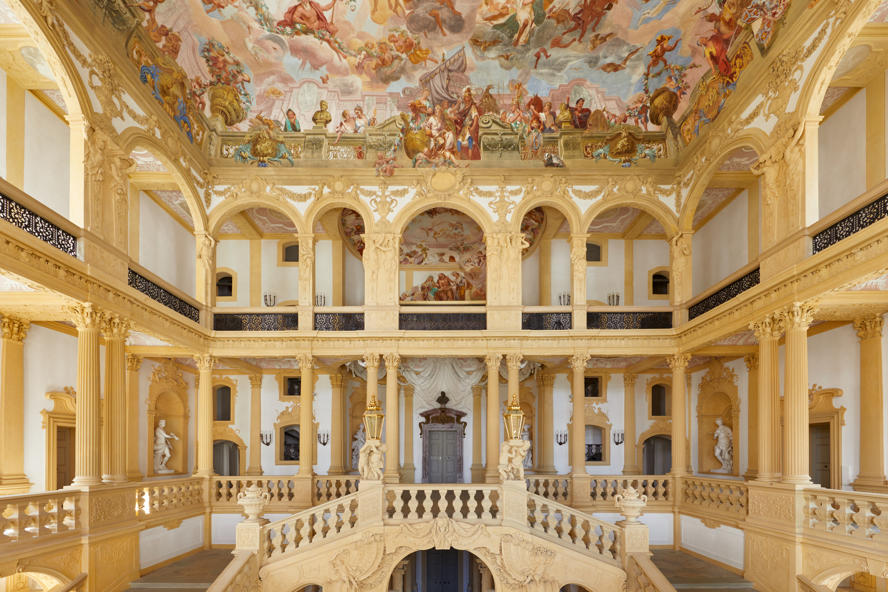 turismo---baviera---germania---immagini-The_Empress_Airbnb_02_-_Entrance_Hall_-_Credit_CZS.jpg