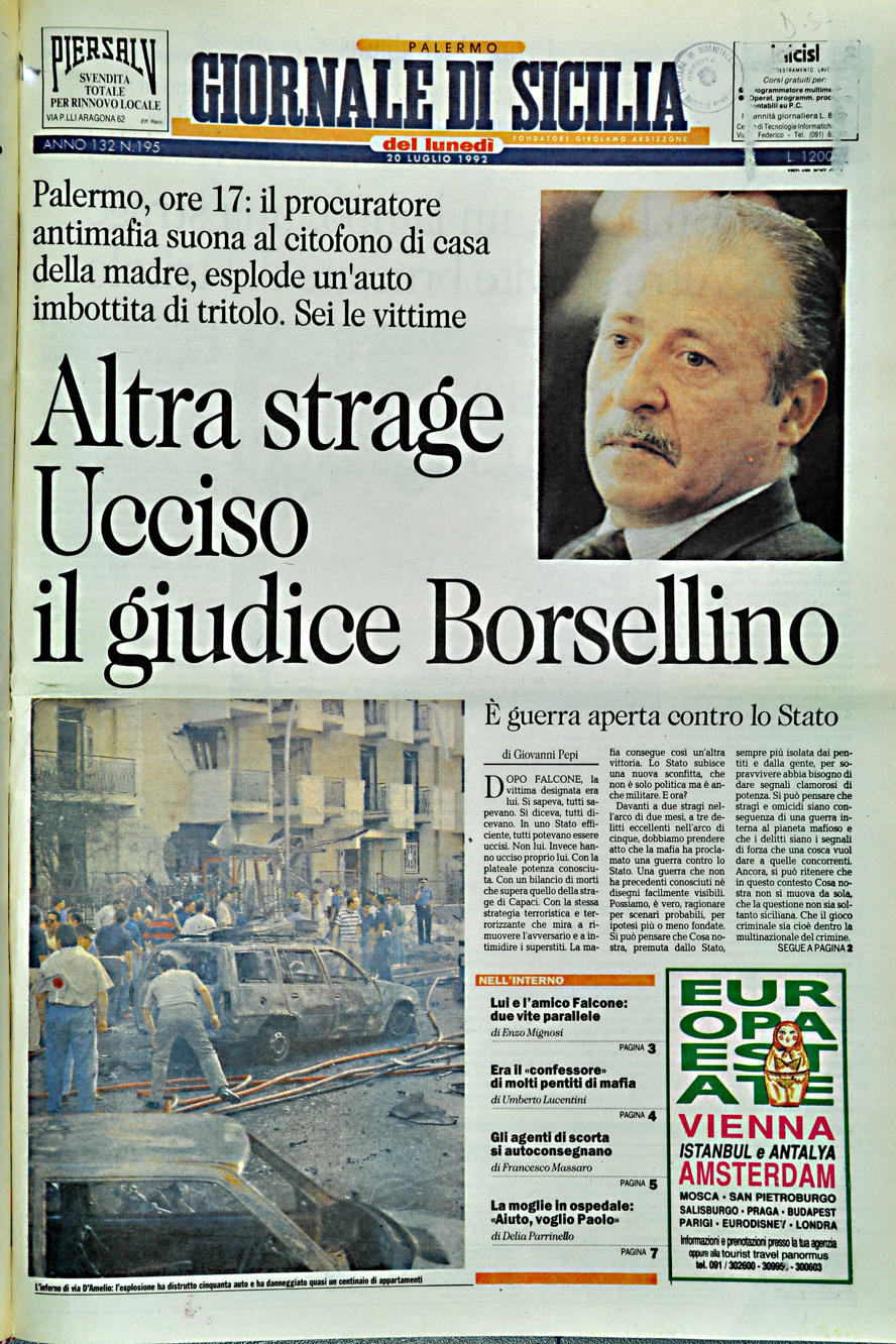 mostra-roma---la-mafia-uccide--il-silenzio-pure.-gli-invisibili-ammazzati-dalla-mafia-e-dall-indifferenza----immagini-Articolo__Paolo_Borsellino_Via_D'Amelio.JPG