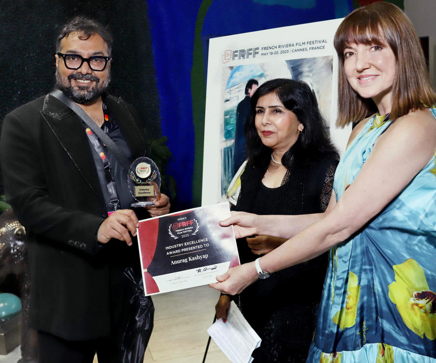 french-riviera-film-festival-2023-Anurag_Kashyap_Rehna_Azim_Nicole_Goesseringer_Muj__award.jpg