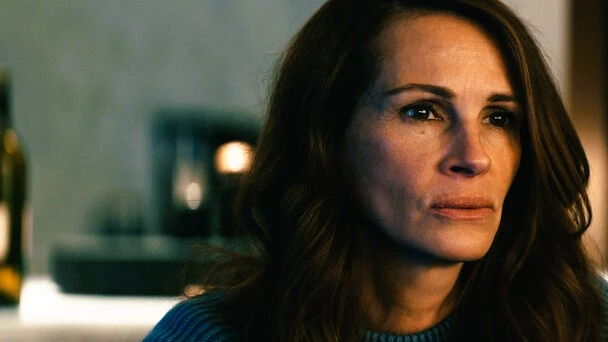 Film drama After the Hunt: segreto inconfessabile con Julia Roberts e Andrew Garfield