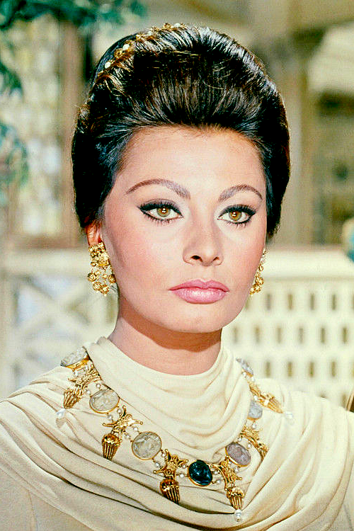 sophia-loren-8835fbafe665a92c427c7b72ab966573.png