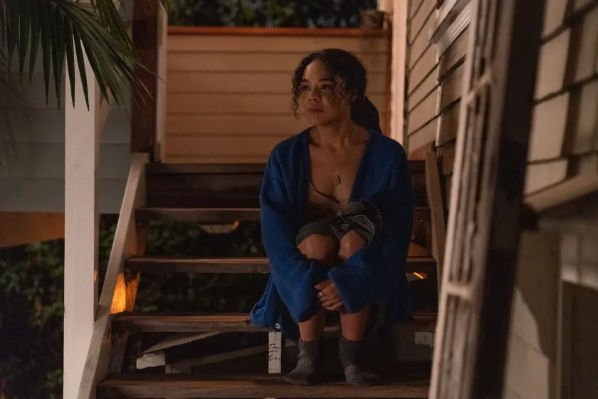 Serie tv thriller His & Hers con Tessa Thompson e Jon Bernthal