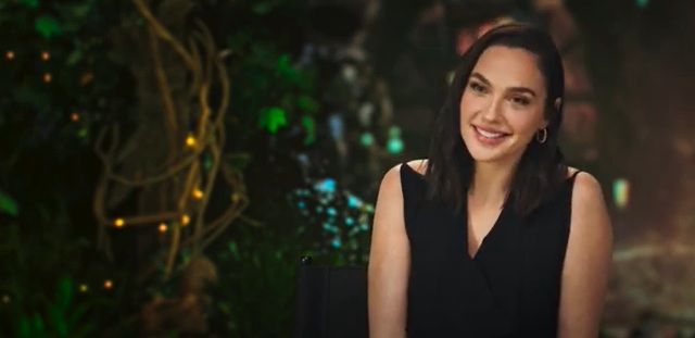 Snow White, intervista a Gal Gadot, regina cattiva nel film - video