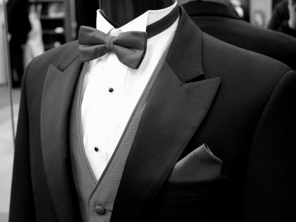Vestire in modo elegante: smoking o suit?