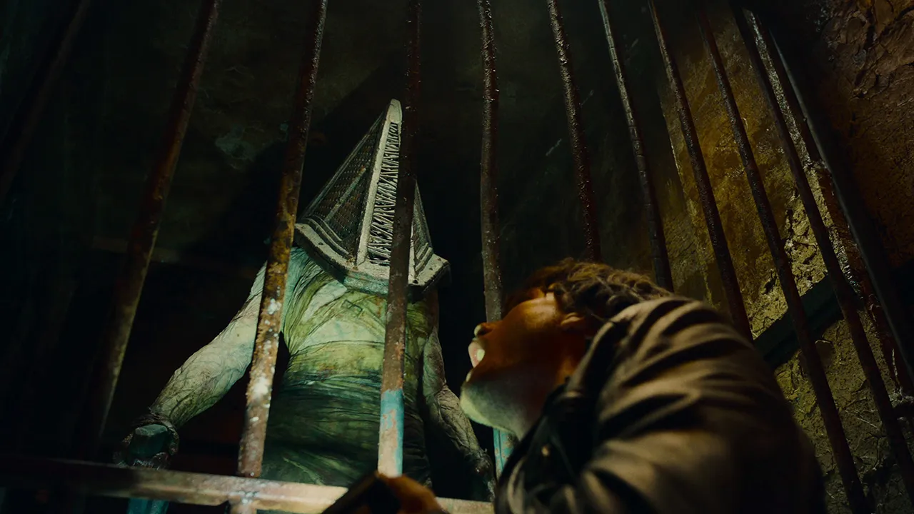 Film horror Return to Silent Hill, donna scomparsa con Jeremy Irvine e Hannah Emily Anderson