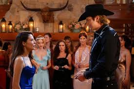 Film The Wrong Paris, la commedia romantica con Miranda Cosgrove e Pierson Fodé