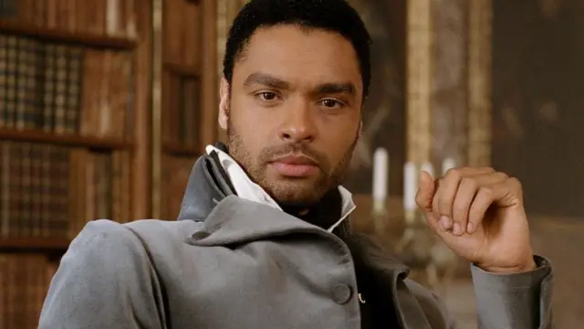 Serie tv thriller Hancock Park, la trama erotica con protagonista Regé-Jean Page di Bridgerton