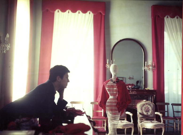 Valentino, i libri che raccontano lo stilista scomparso