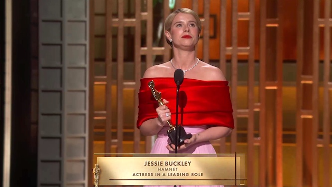 Oscar 2026: discorso di Jessie Buckley nel ricevere il premio per miglior attrice di Hamnet