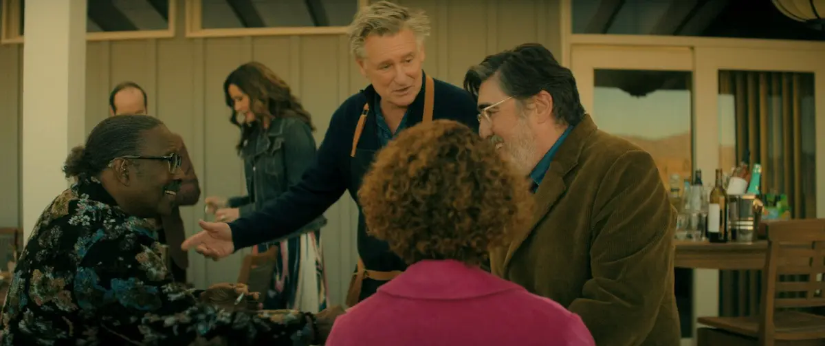 The Boroughs: la nuova serie sci-fi con Alfred Molina in uscita streaming